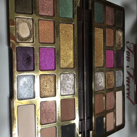 Too Faced Chocolate Palette Eyeshadows - Picture 3 of 4
